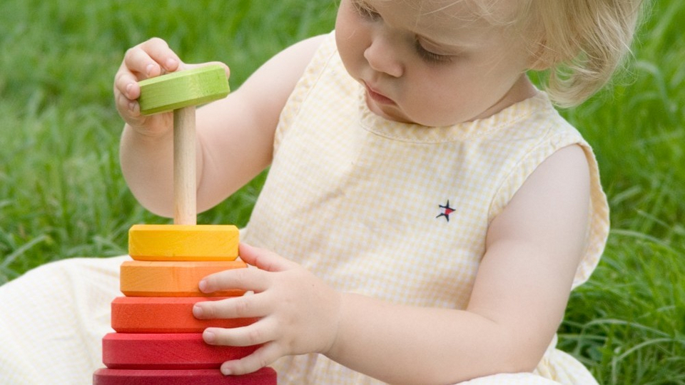 Игрушки для детей до года - развивающие игрушки для малышей до 1 года - пластиковыеокнавтольятти.рф