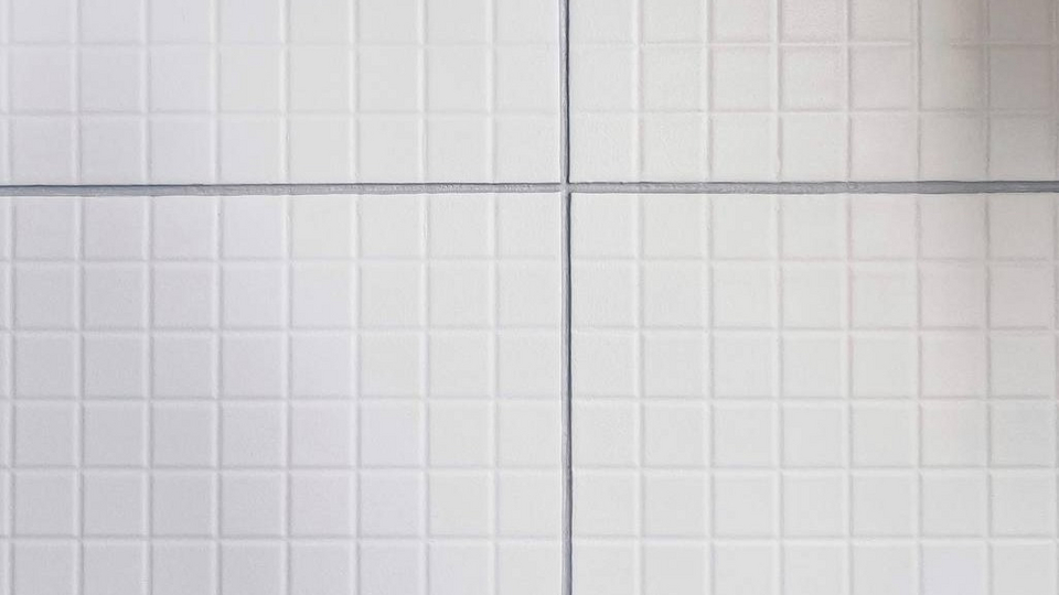 Как перекрасить плитку на кухонном фартуке | Дом | WB Guru