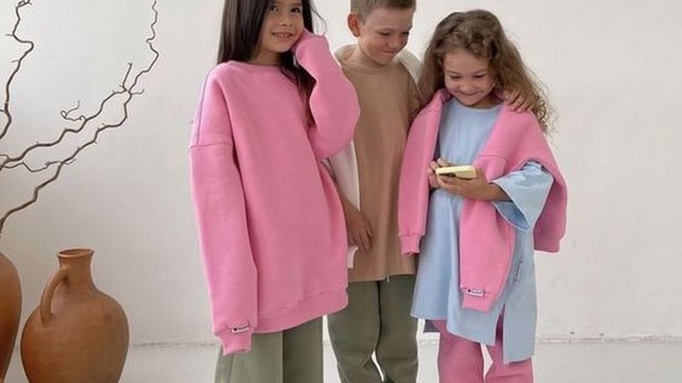 5 идей использования теплого спортивного костюма для мальчика и девочки: модные и практичные варианты