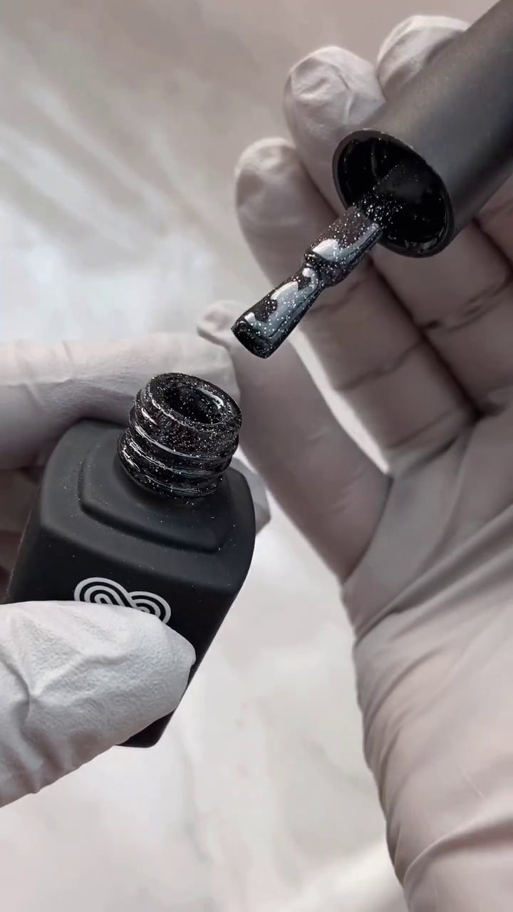 Черная светоотражающая база для ногтей