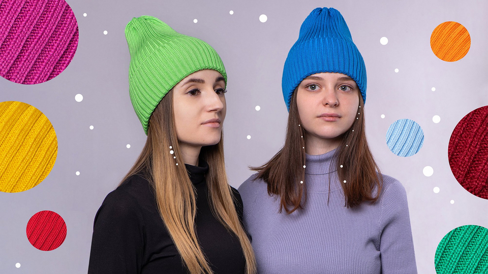 Модные зимние вязаные шапки 2021-2022: фото модных женских шапок