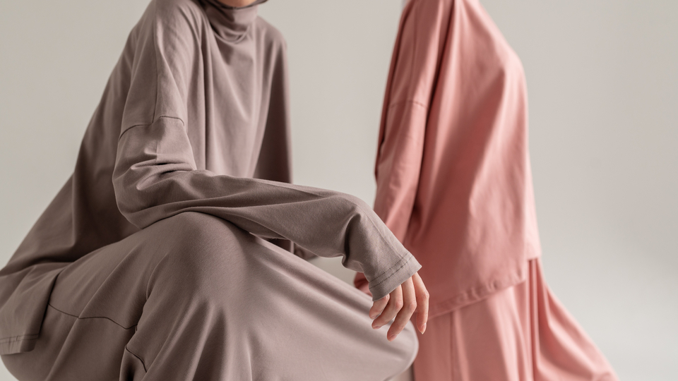 5 видов одежды, запрещённых Посланником Аллаха ﷺ